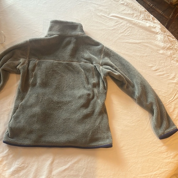 Patagonia women’s gray fleece sweater medium - Picture 5 of 5